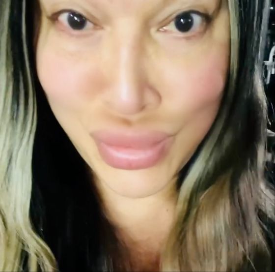 Ka-Te Tamaskan, spiritual guide, frequency healer, intuitive artist, and transformational mentor 