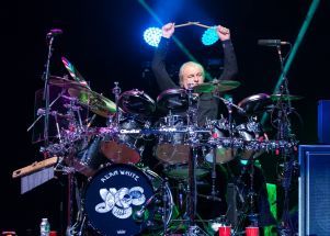 Ray Shasho Welcomes Hall of Fame Drummer Alan White of 'YES'