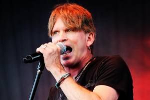 Dave Bickler legendary frontman for Survivor special guest on Interviewing the Legends with Ray Shasho
