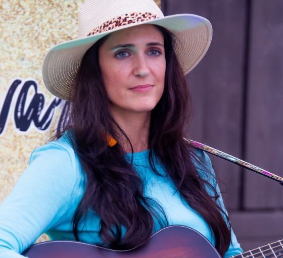 Performance Guest, Keri Edwards, Folk-Rock Indie Music Artist, Singer, Songwriter